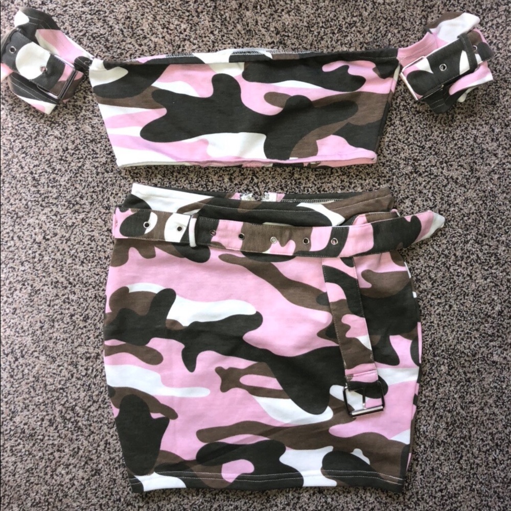 Forever 21 Two Piece Camo Skirt Set